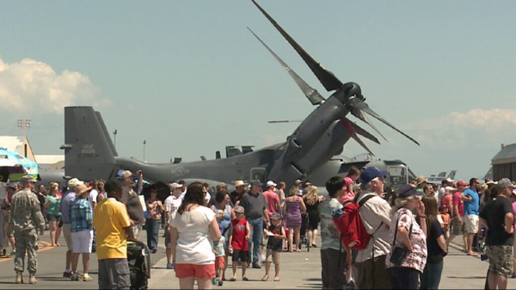 Skyfest aerial exhibition show returns to Spokane AF Thunderbirds