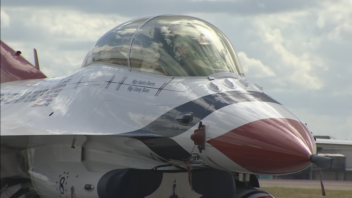 USAF Thunderbirds To Headline Orlando Air And Space Show This Weekend ...